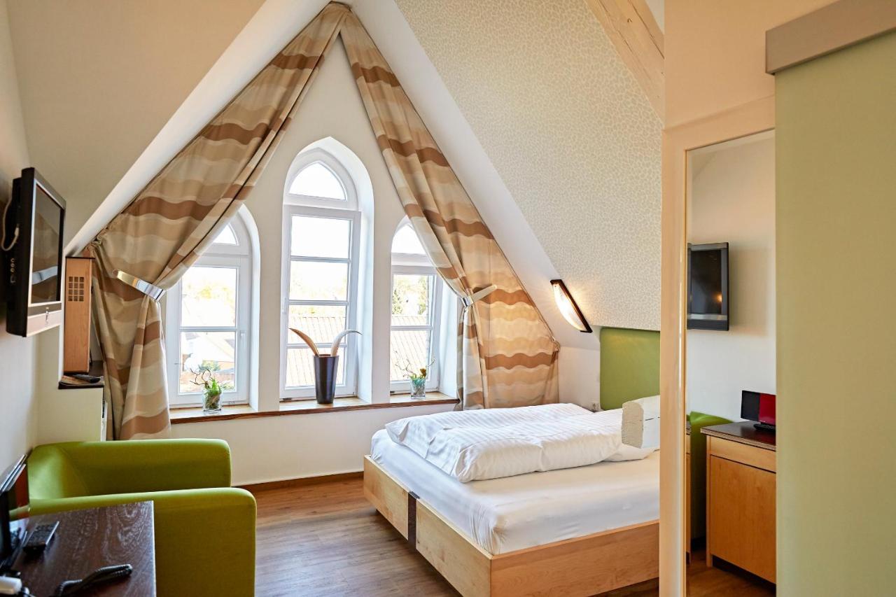 Hotel Zur Wartburg Rheda-Wiedenbrück Exterior foto